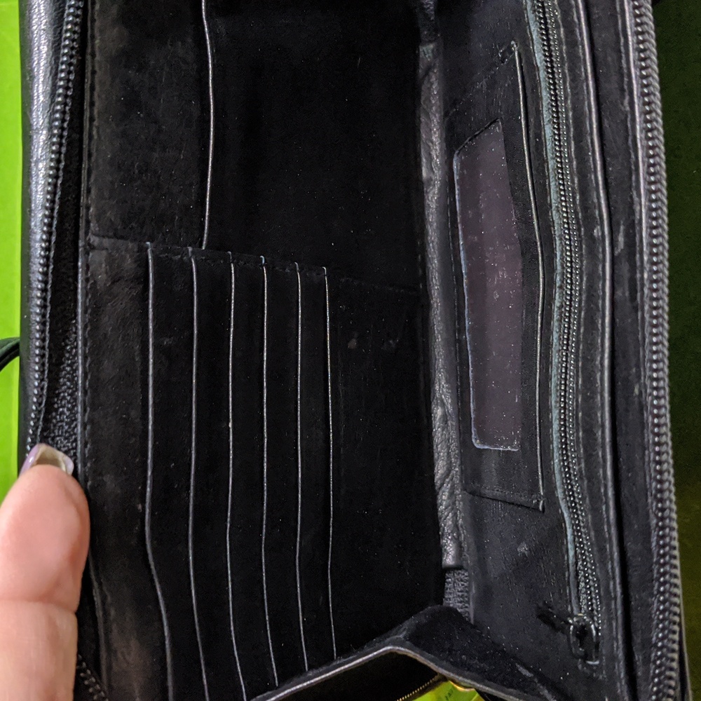 Perlina Black Leather Organizer Crossbody Bag With Adjustable Strap EUC - Picture 10 of 10